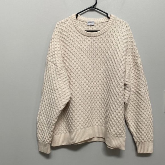 ❗️SOLD❗️Aritzia Sunday Best Peggy Sweater Size L - Picture 5 of 10